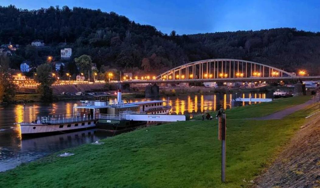 U Bocmana S Vyhledem Na Zamek A Labe Leilighet Decin Eksteriør bilde